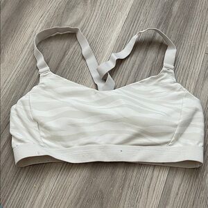 Old Navy Women's White Sports Bra